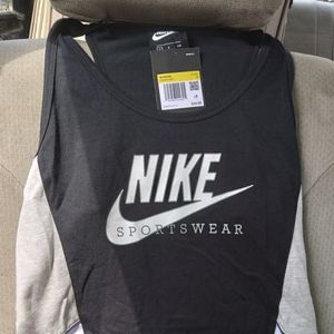NIKE TOP